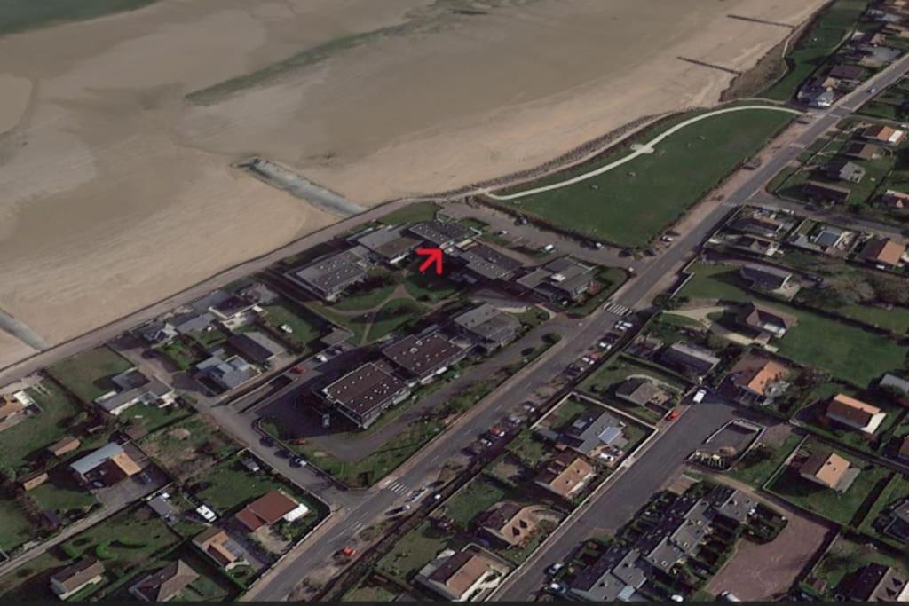 Appartement Acces Direct A La Plage Bernieres-sur-Mer Ngoại thất bức ảnh