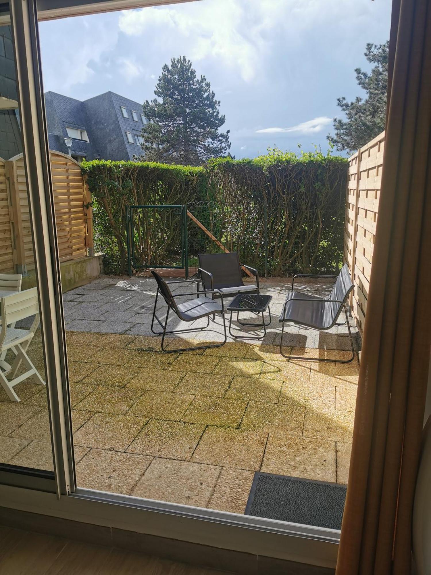 Appartement Acces Direct A La Plage Bernieres-sur-Mer Ngoại thất bức ảnh